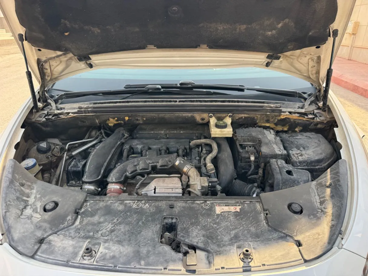 Car image 22