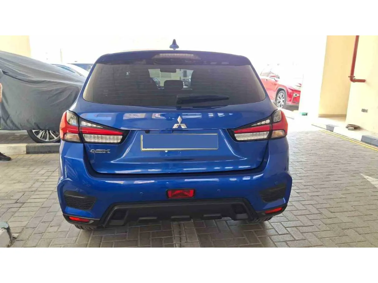 Car image 6