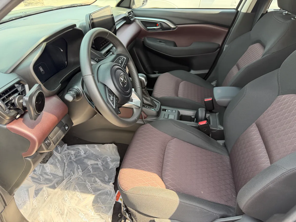 Car image 5