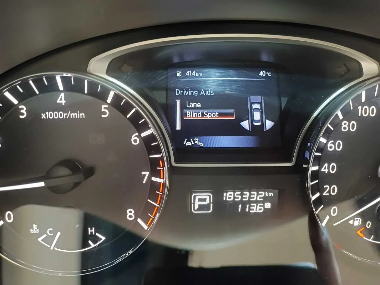Car image 21