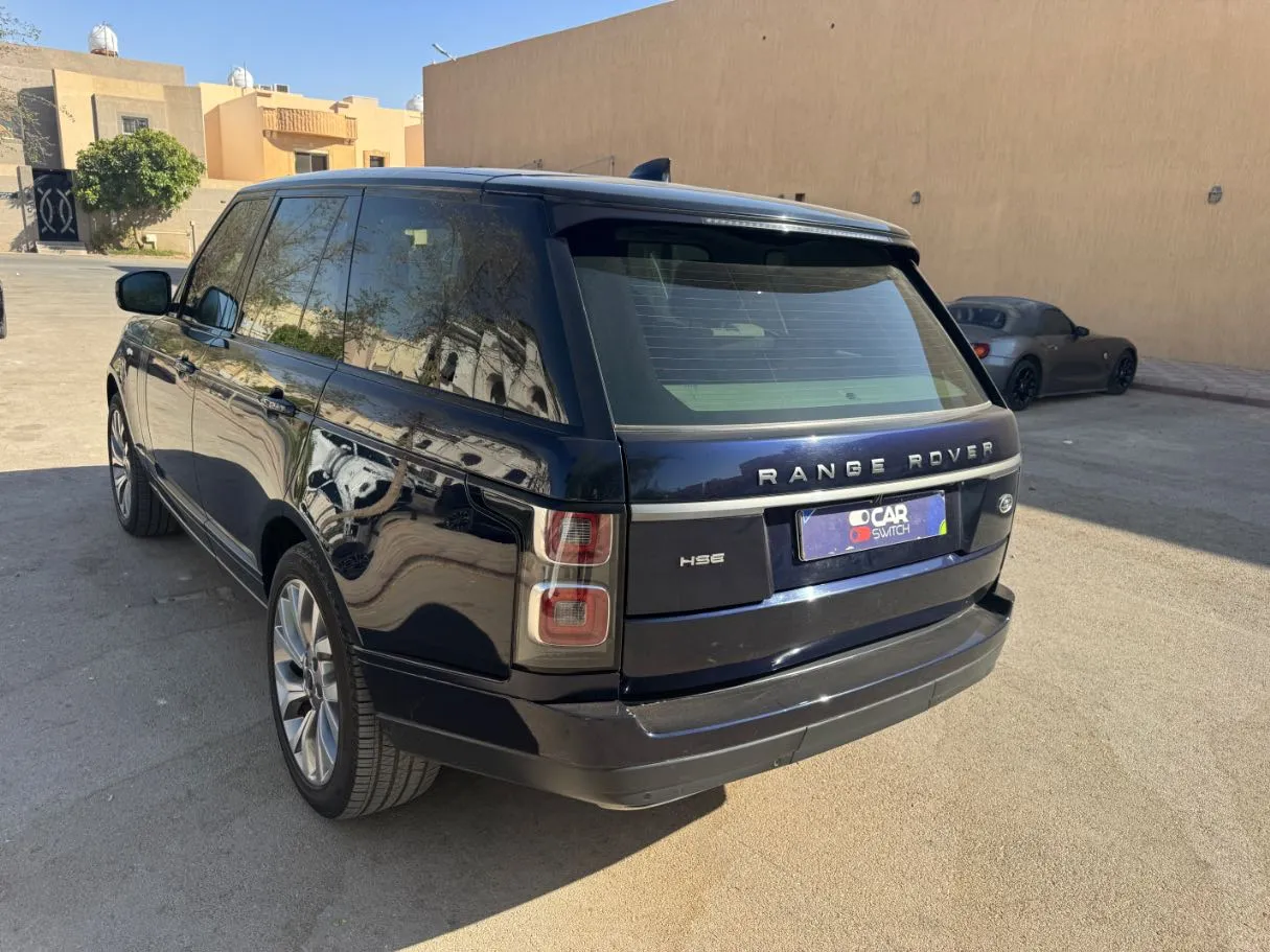 Car image 7