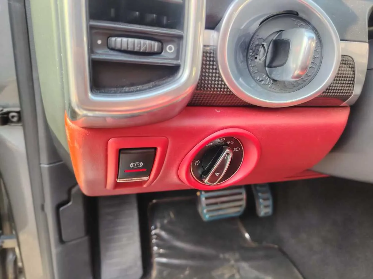 Car image 42