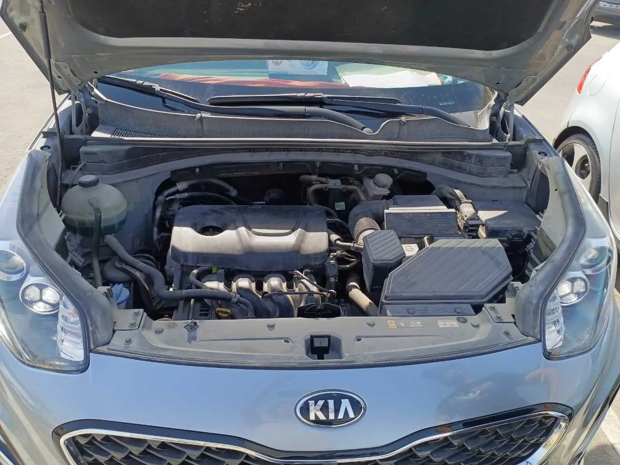 Car image 20