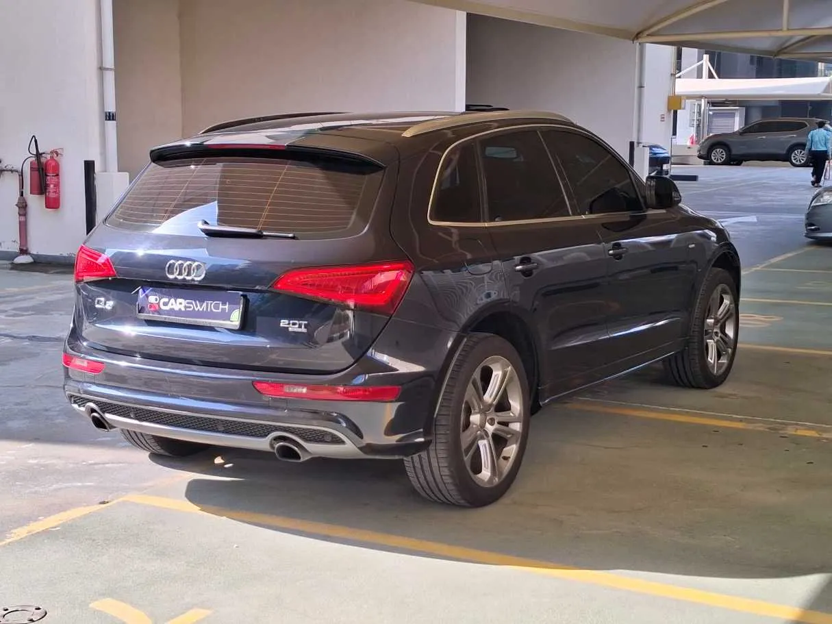 Car image 7