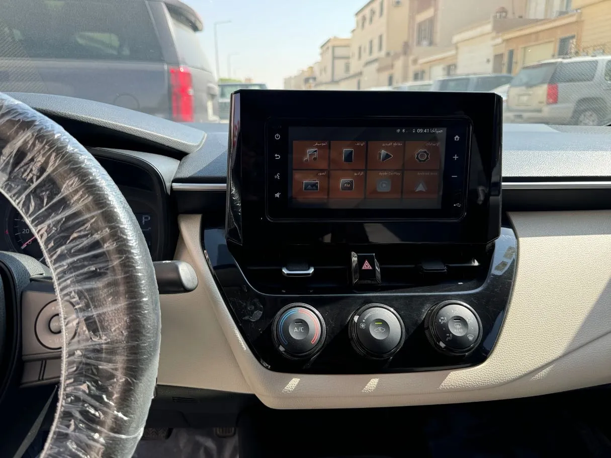 Car image 16