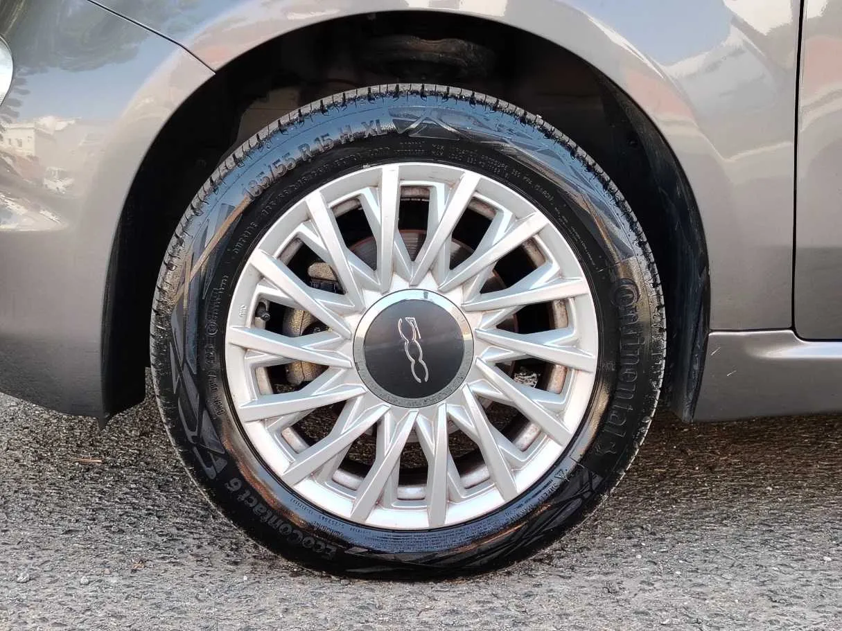 Car image 13