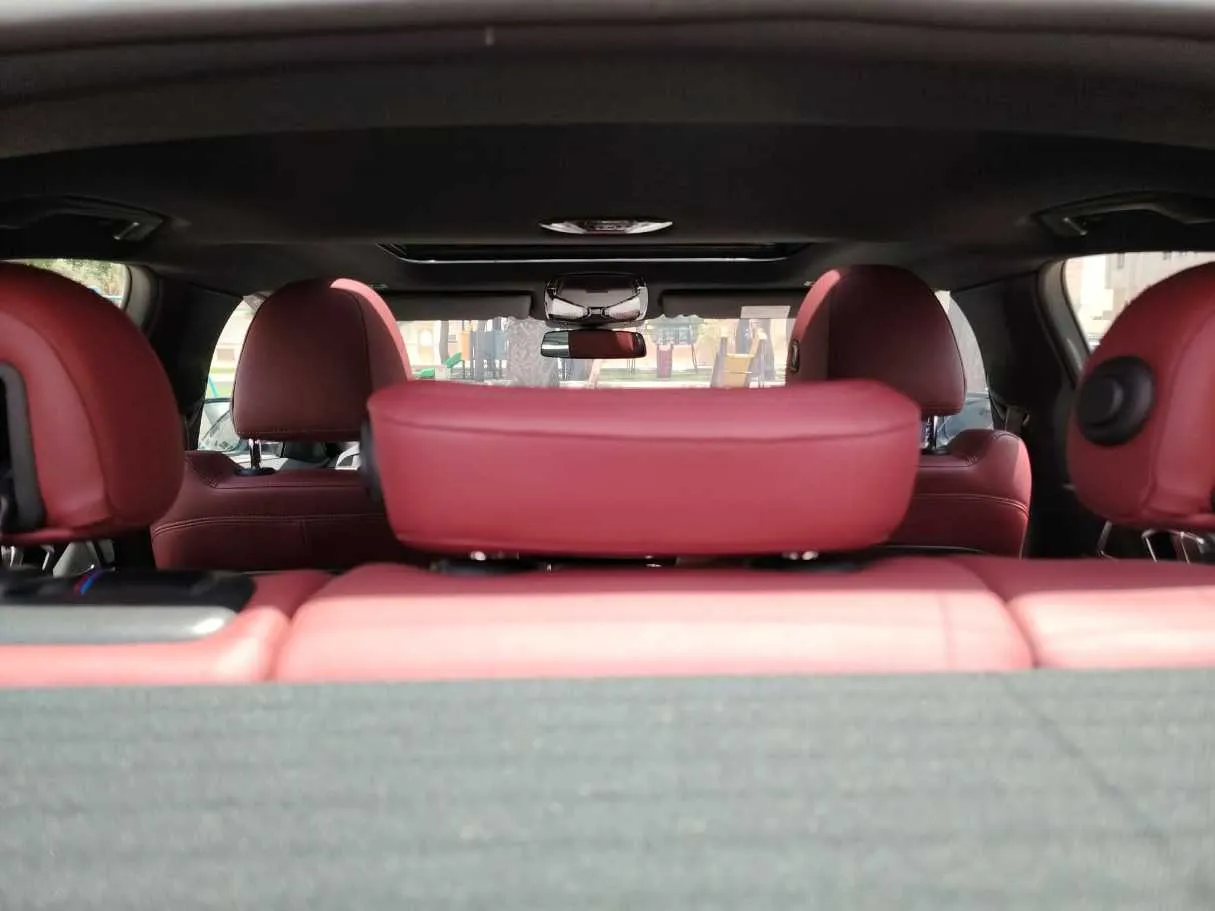 Car image 20