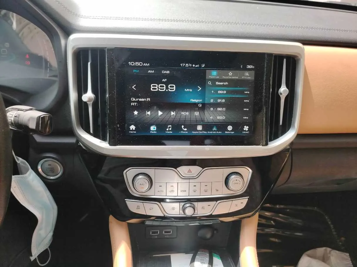 Car image 26
