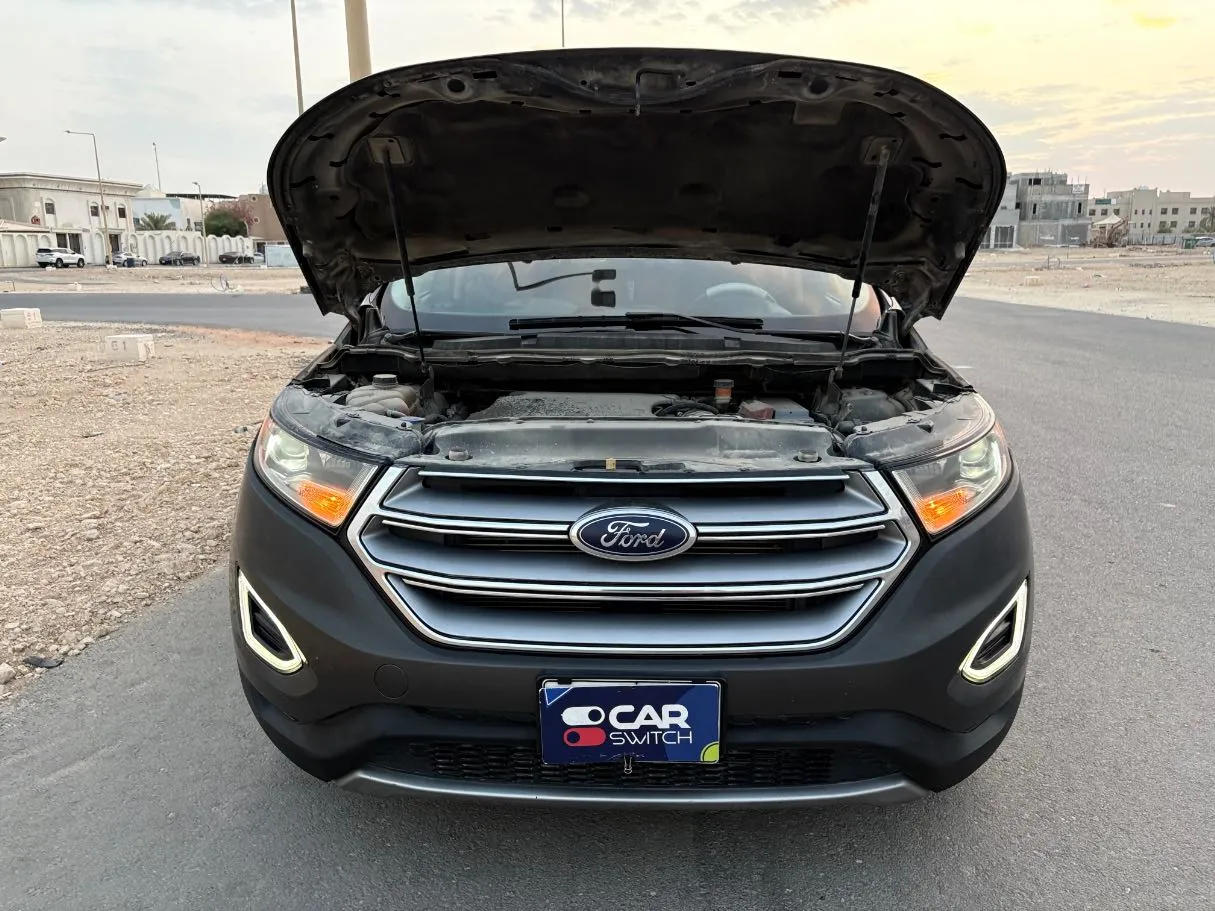 Car image 25