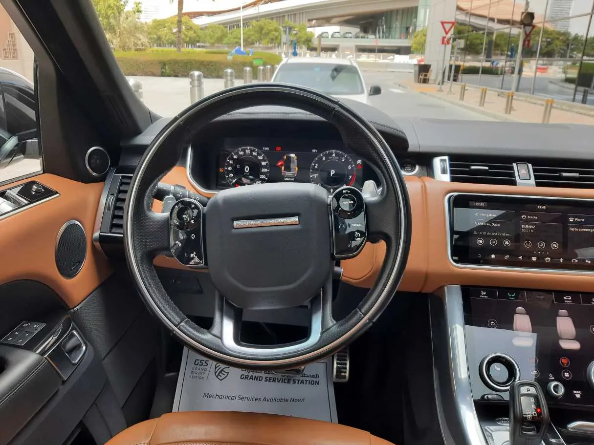 Car image 17