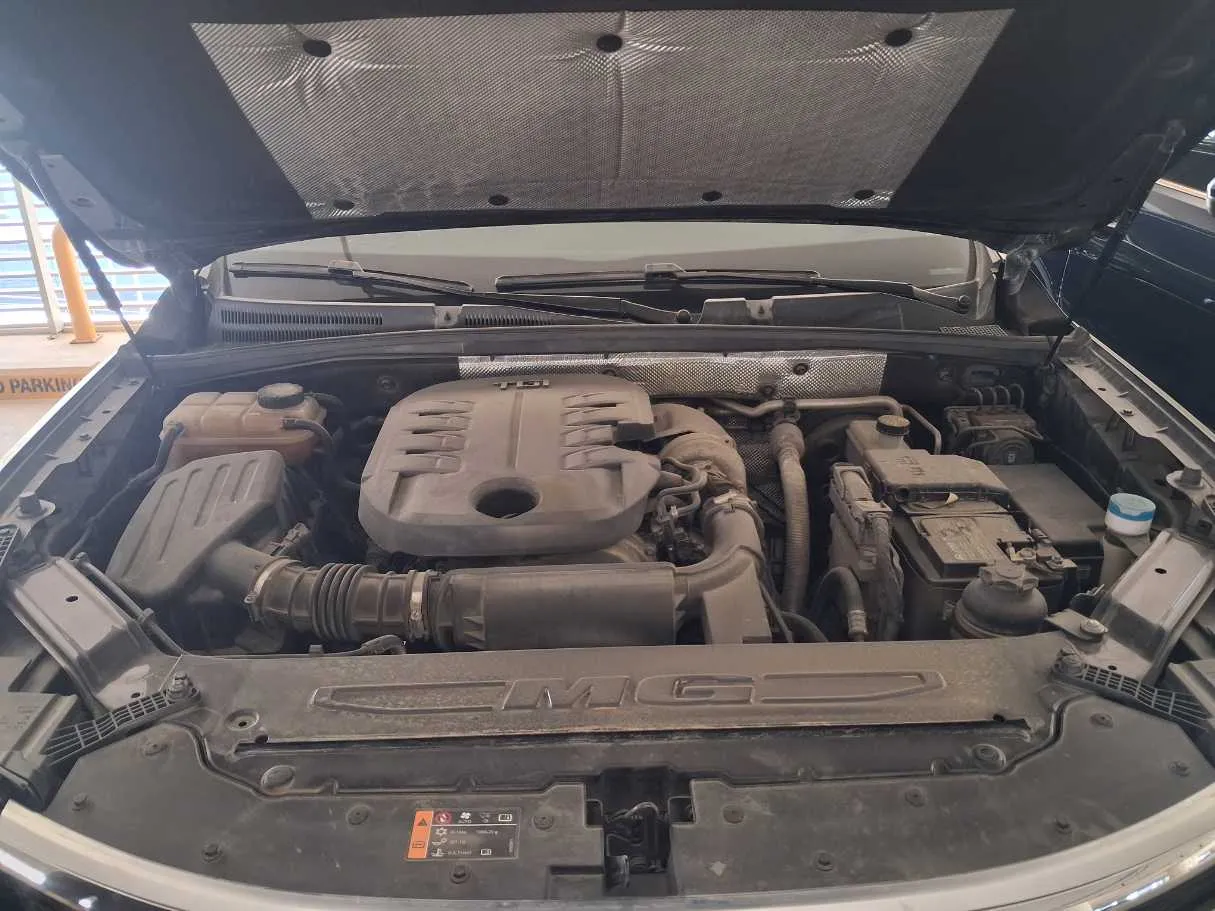 Car image 21
