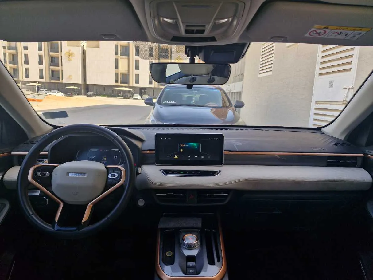 Car image 17