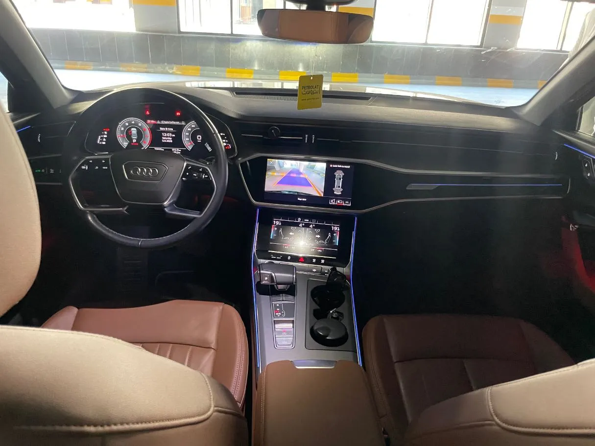 Car image 16
