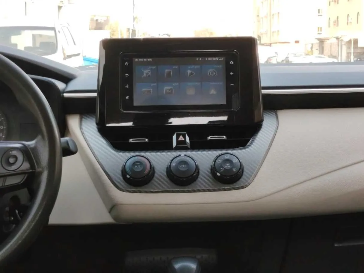 Car image 19