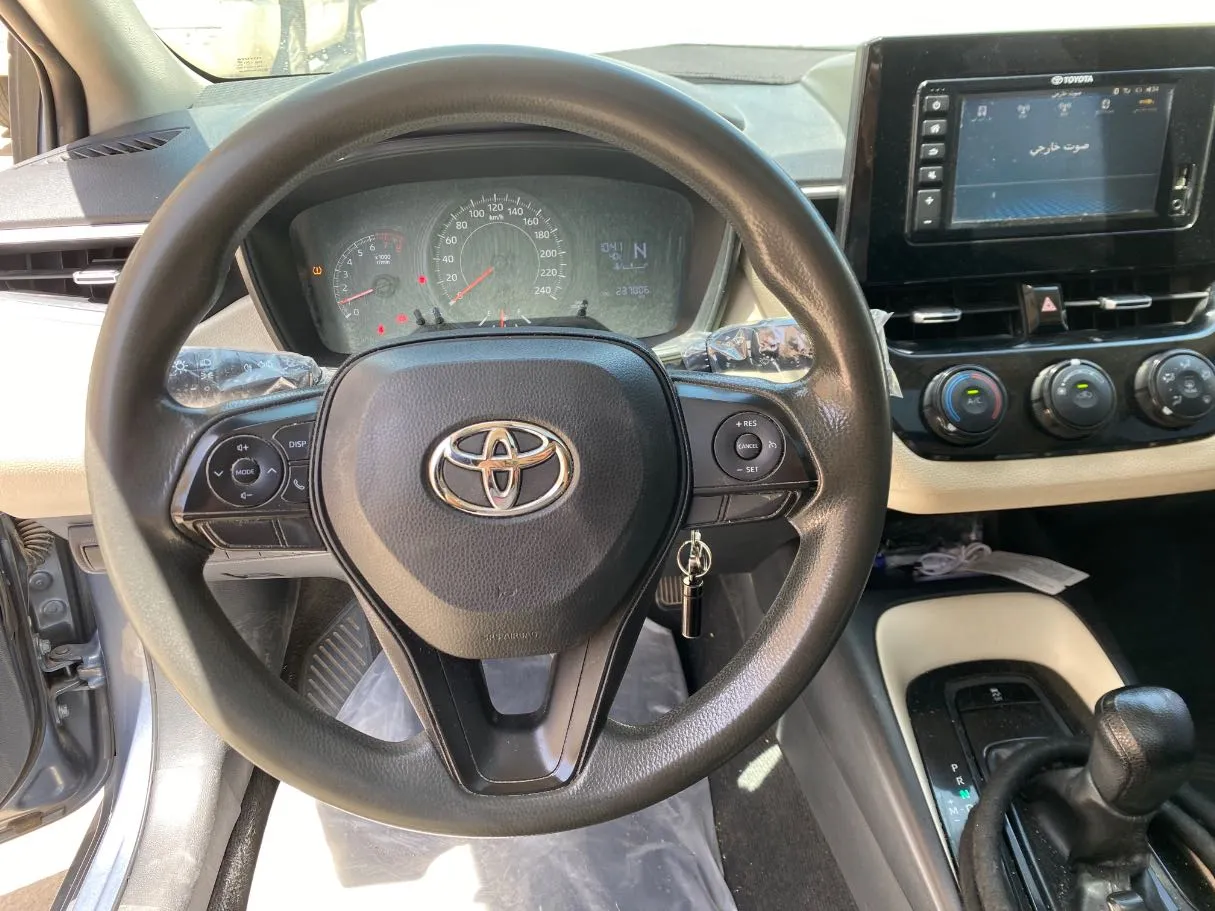 Car image 15