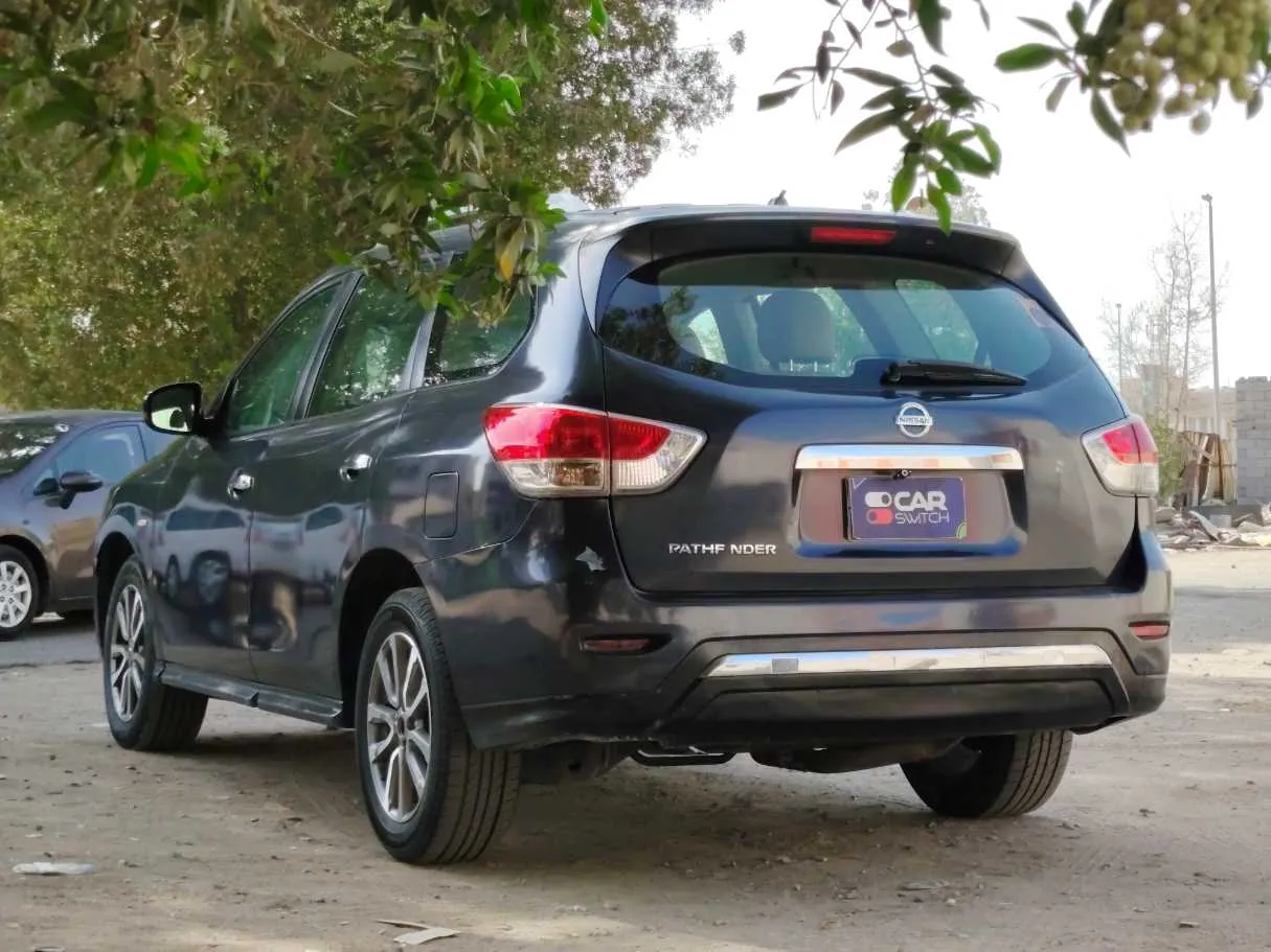 Car image 7