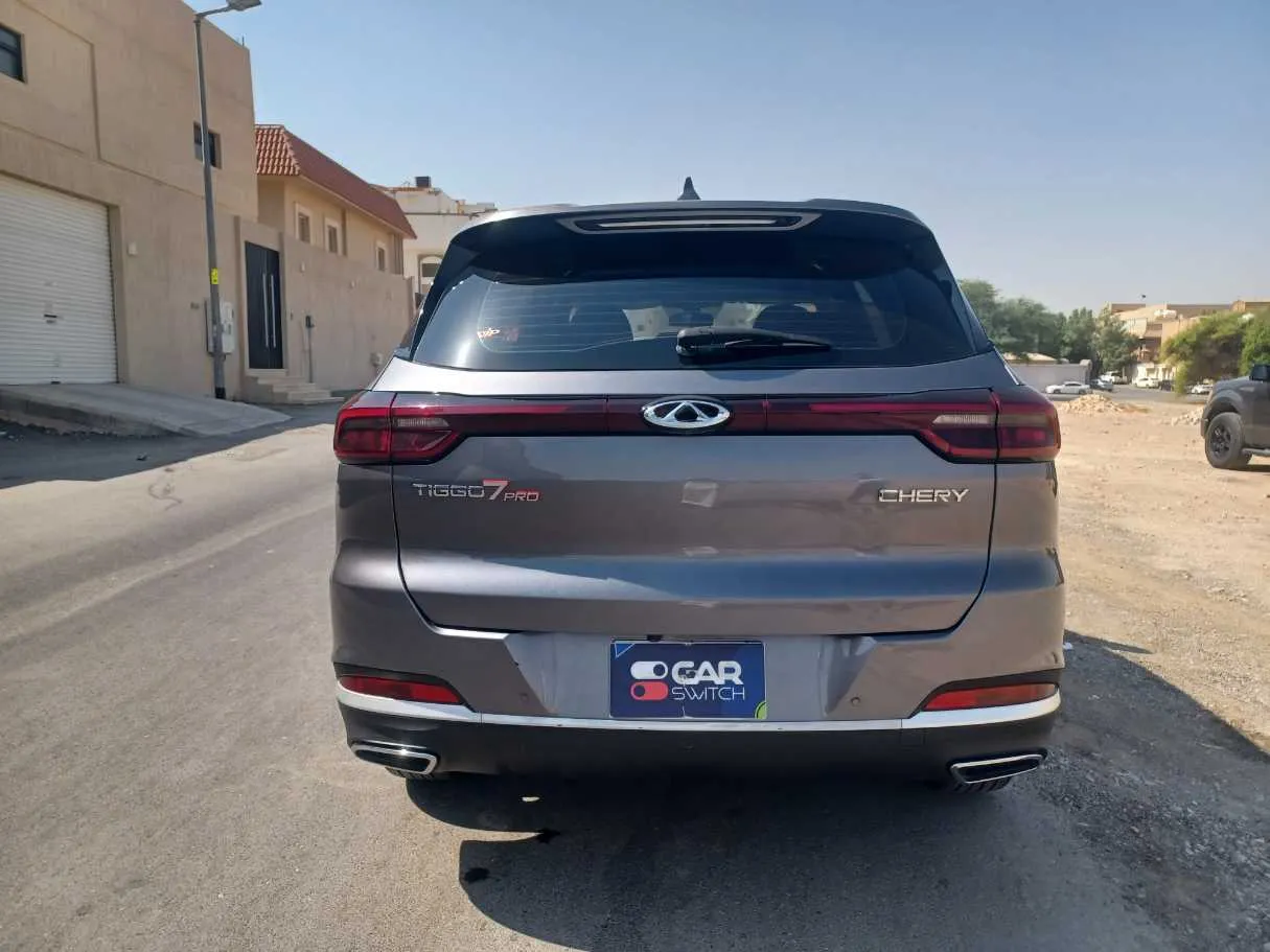 Car image 6