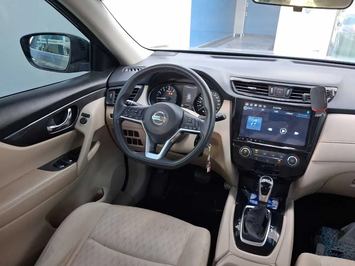Car image 17