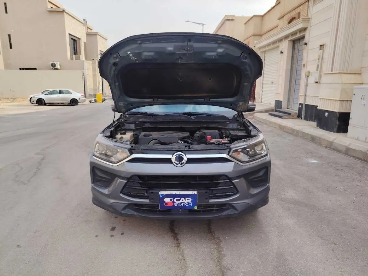 Car image 30