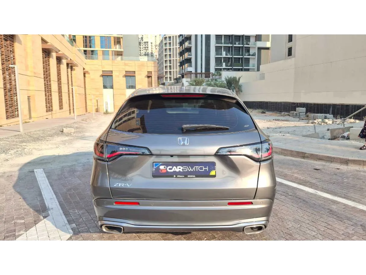 Car image 6