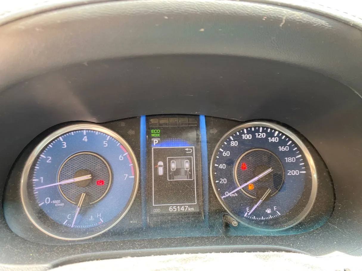 Car image 18