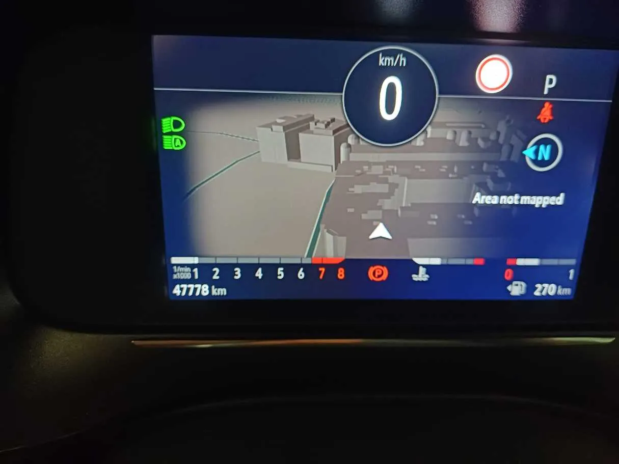 Car image 19