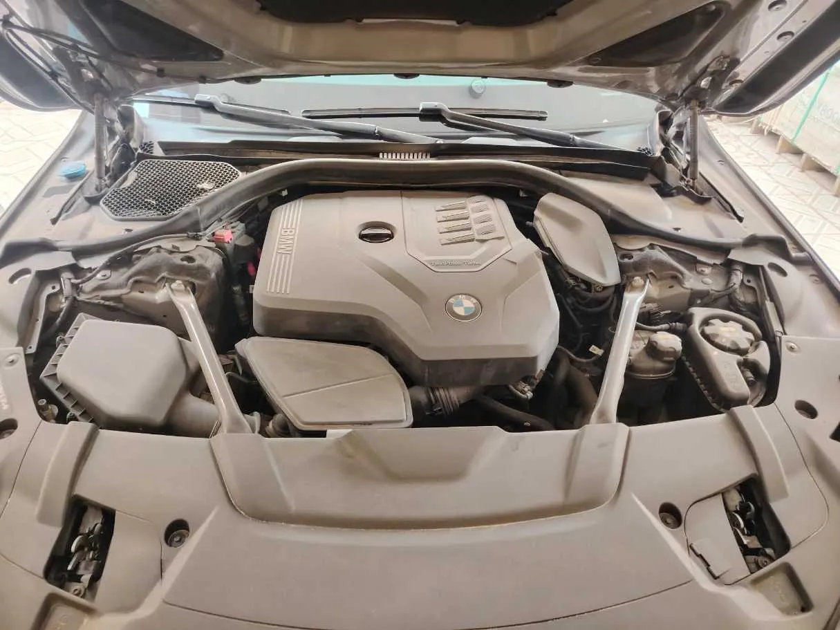 Car image 47