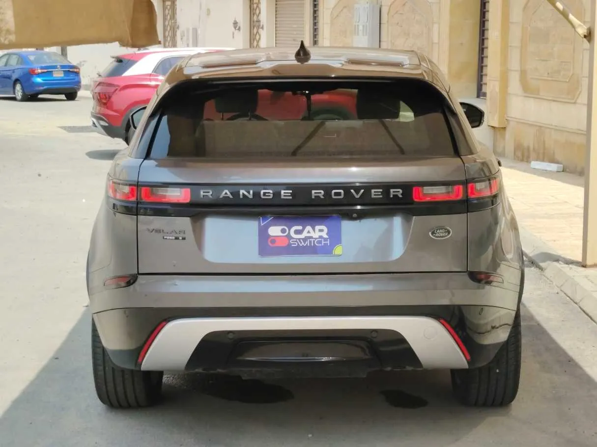 Car image 6