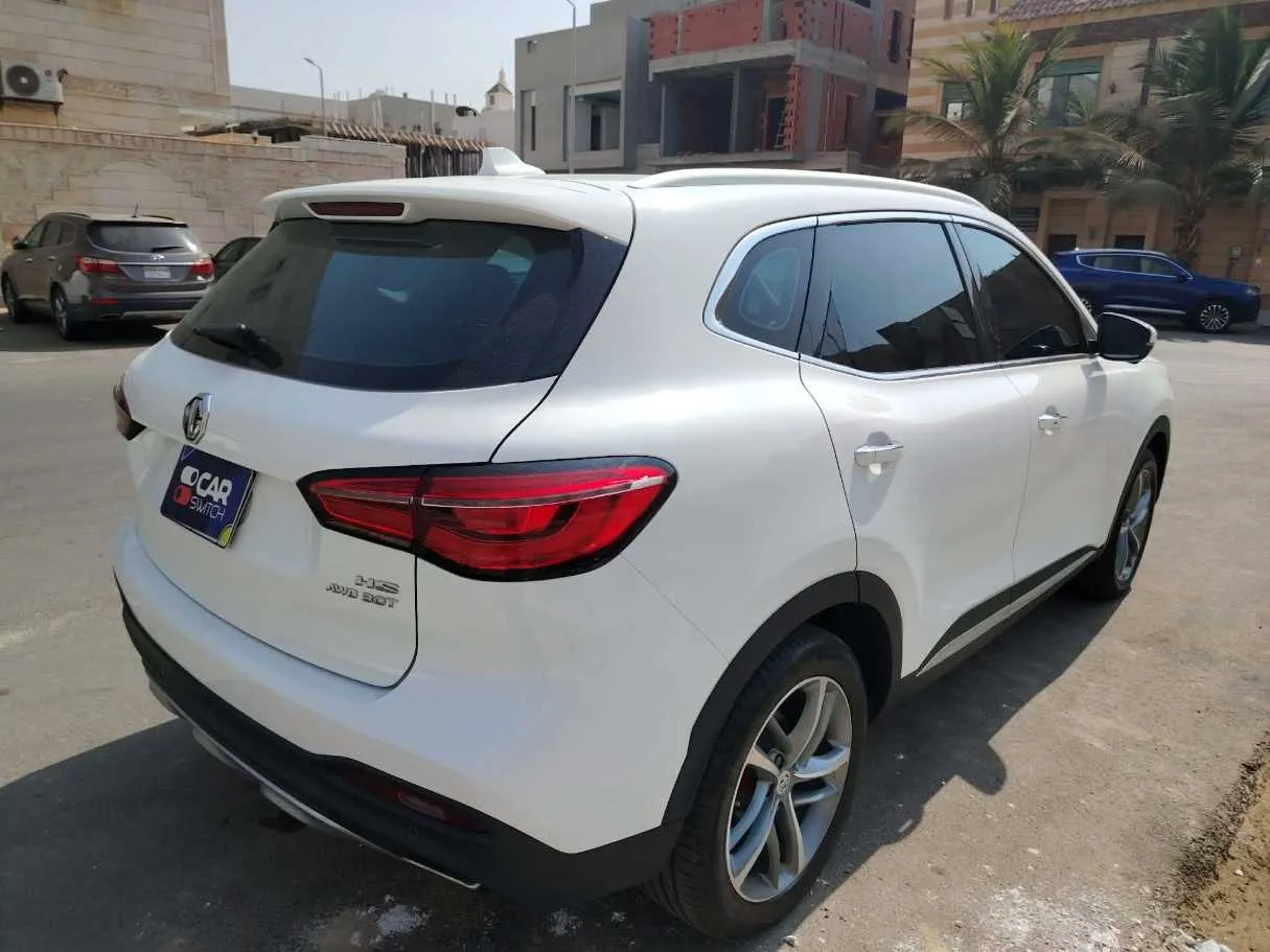 Car image 5