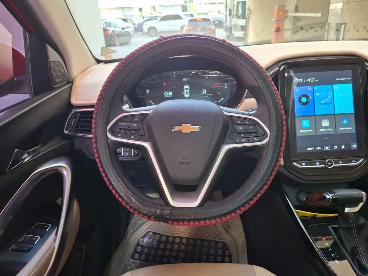 Car image 14