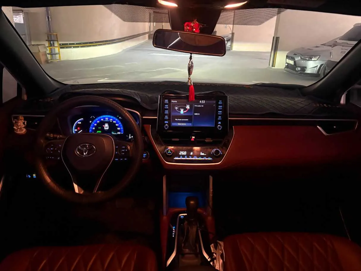 Car image 15