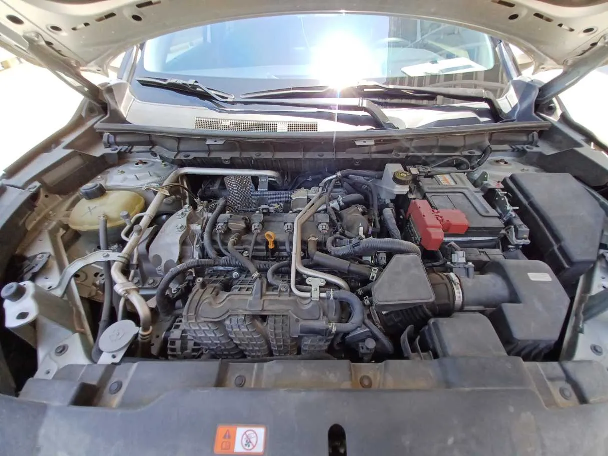 Car image 25