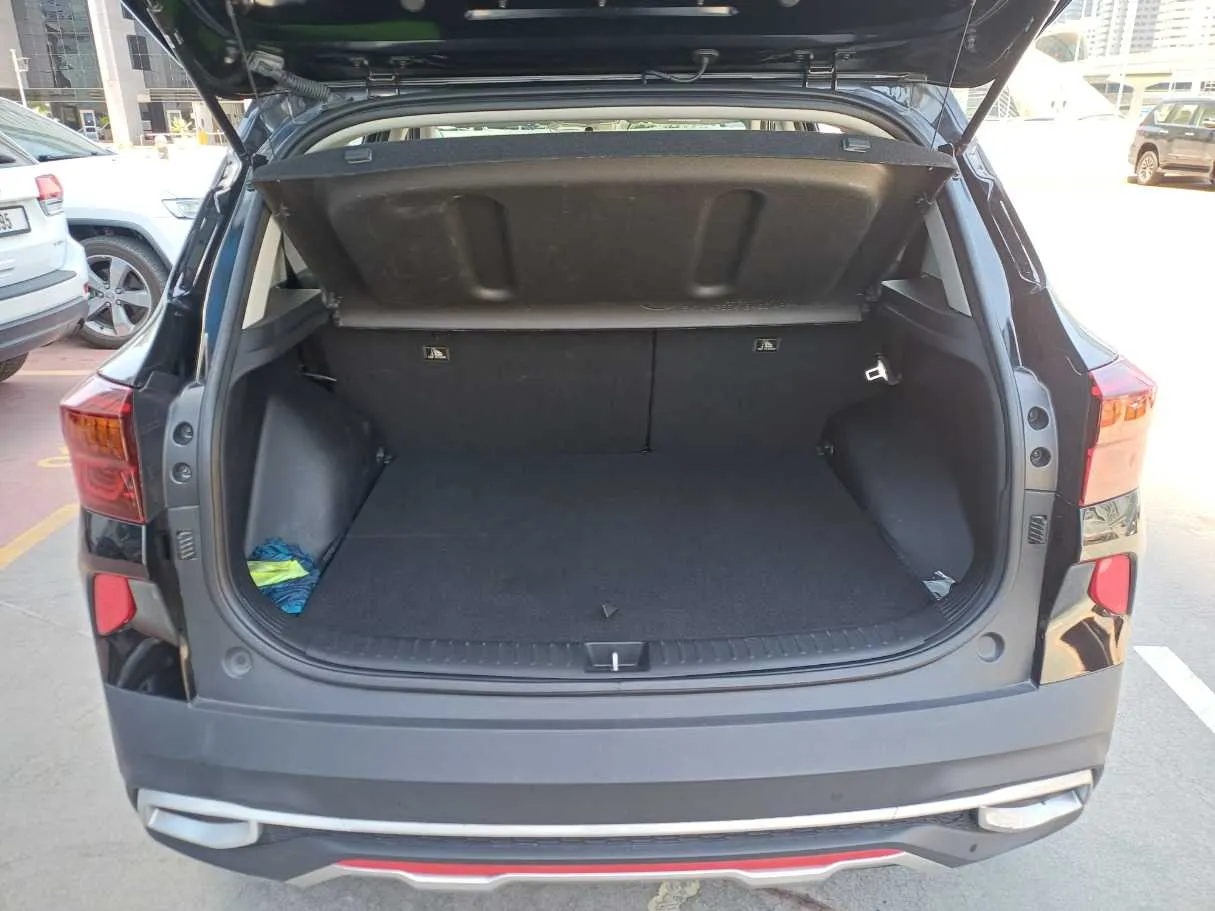 Car image 20