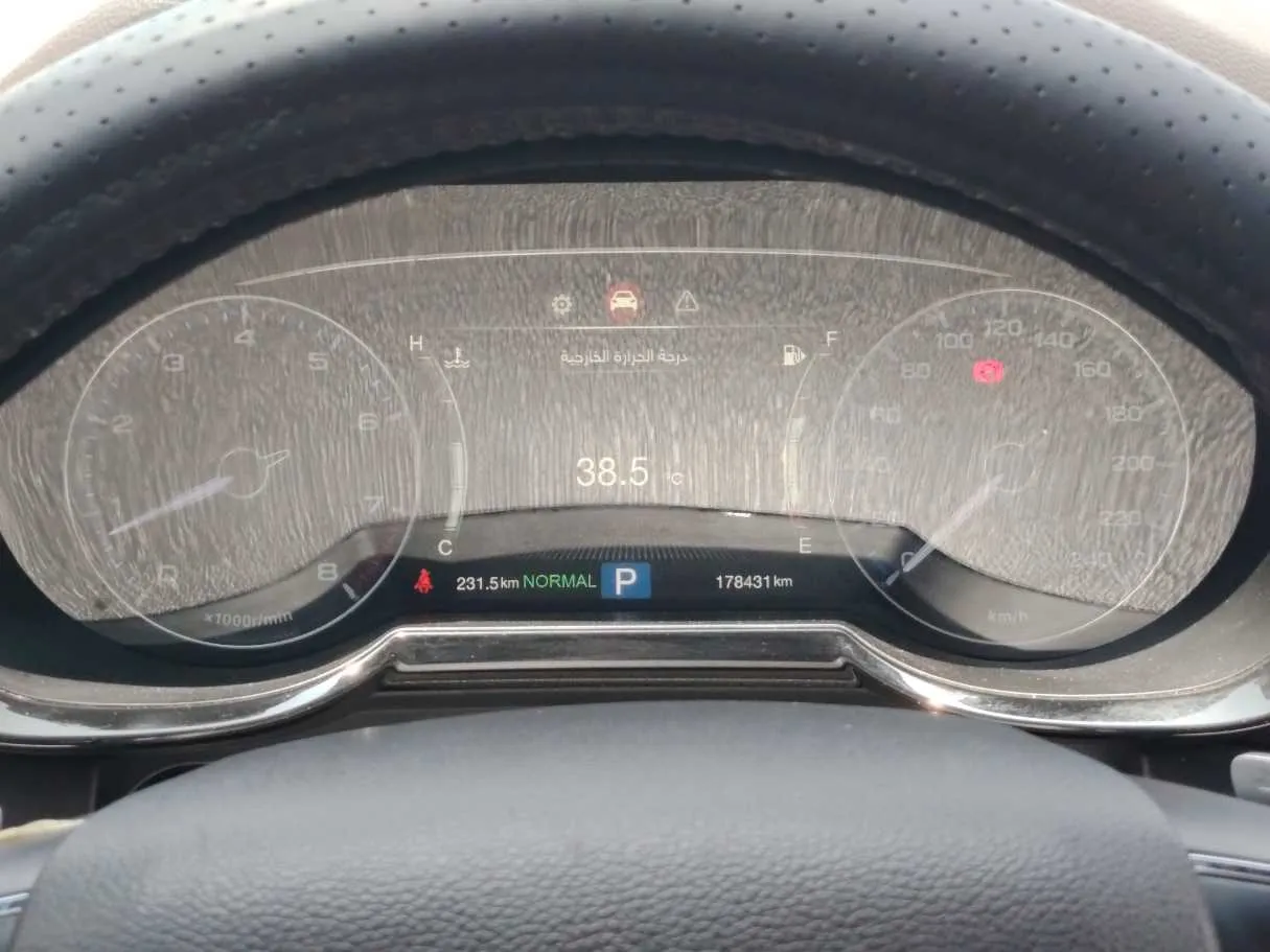 Car image 24