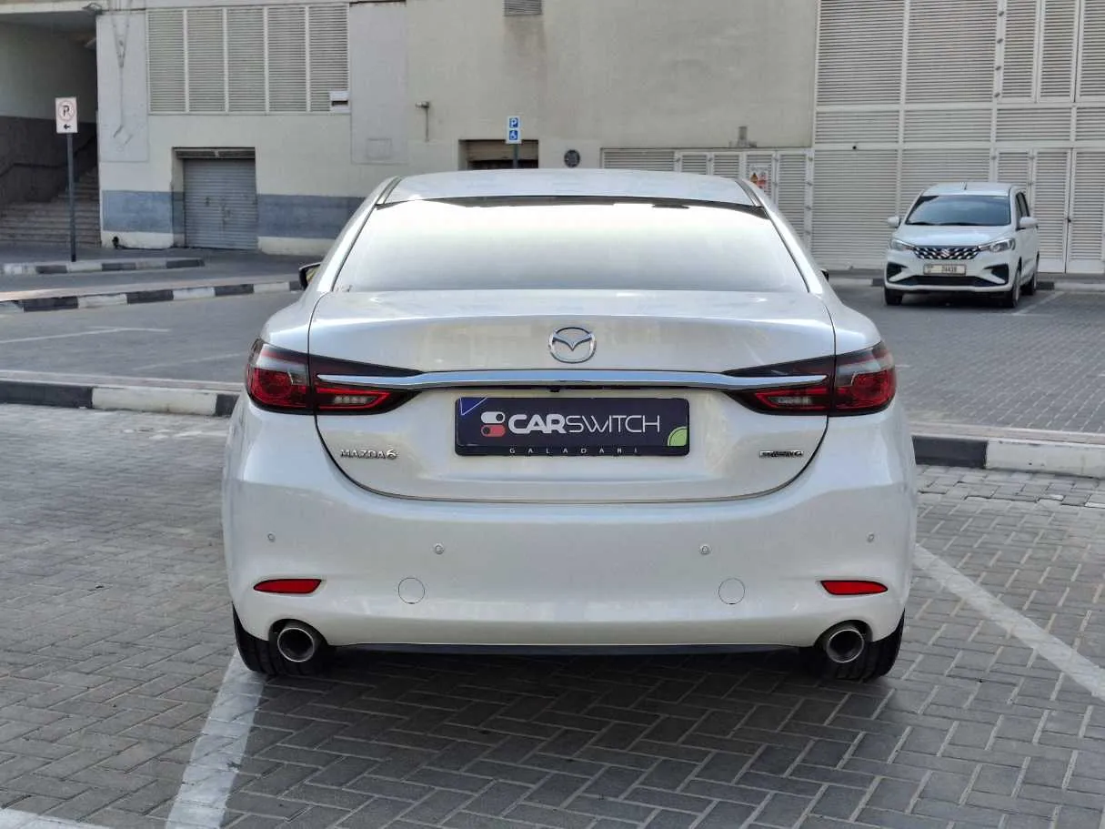 Car image 6