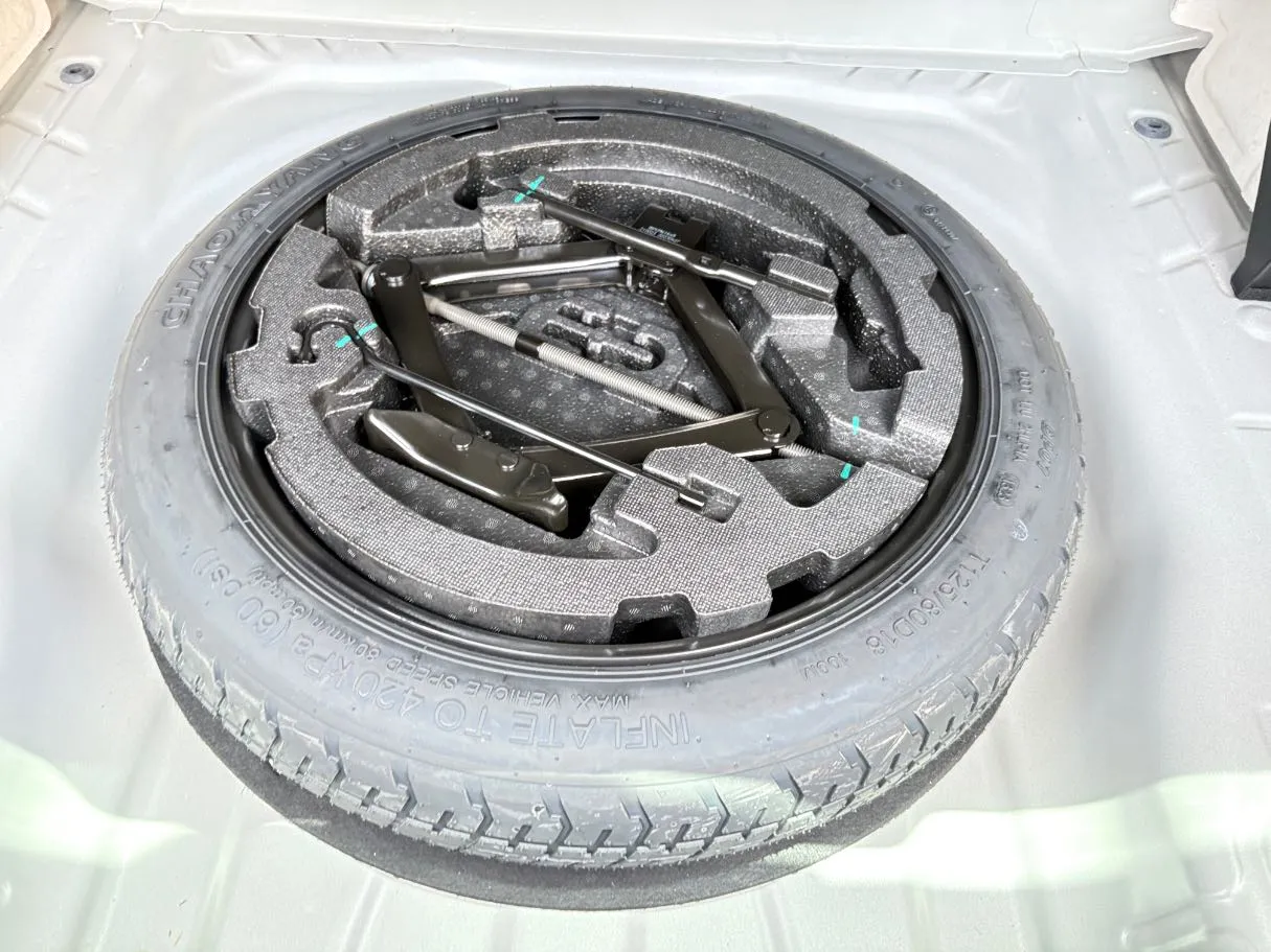 Car image 31