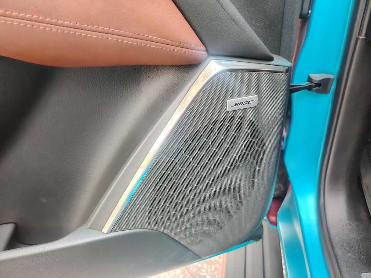 Car image 37