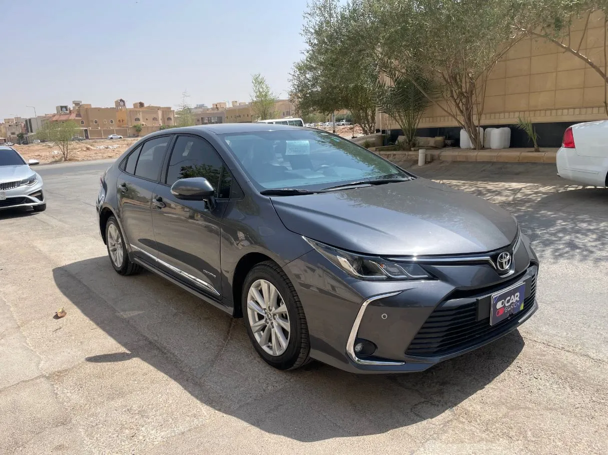 Car image 3