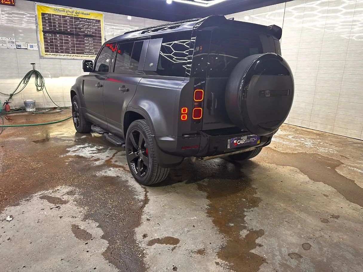 Car image 7