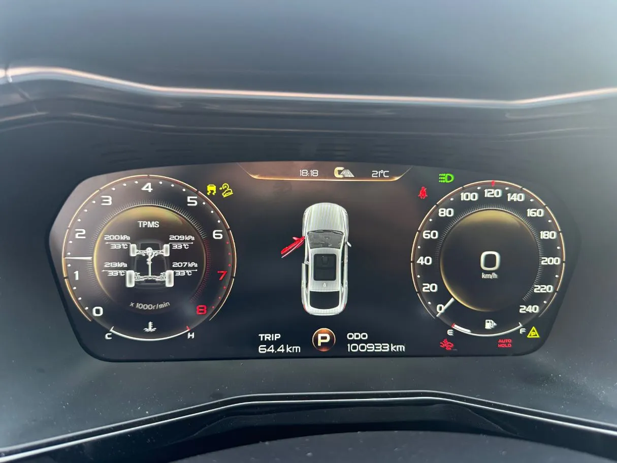 Car image 14