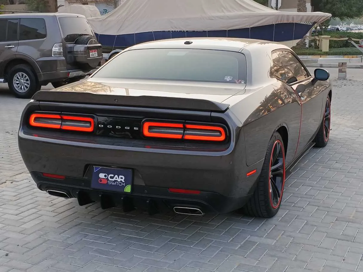 Car image 5
