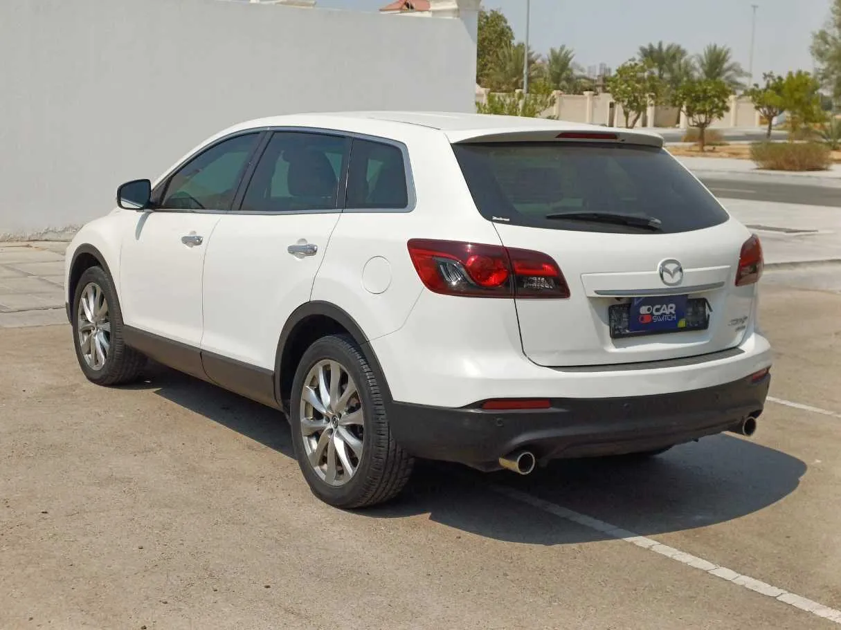 Car image 7