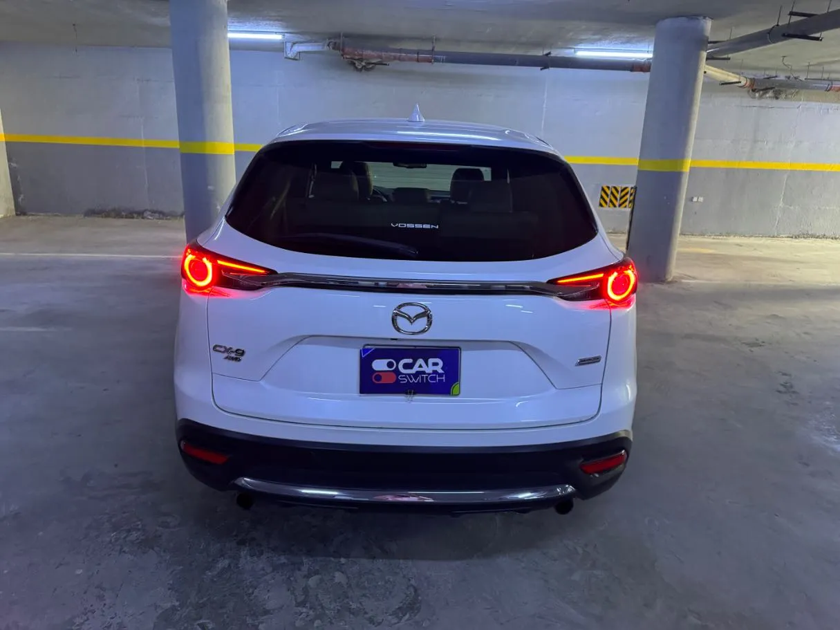 Car image 6