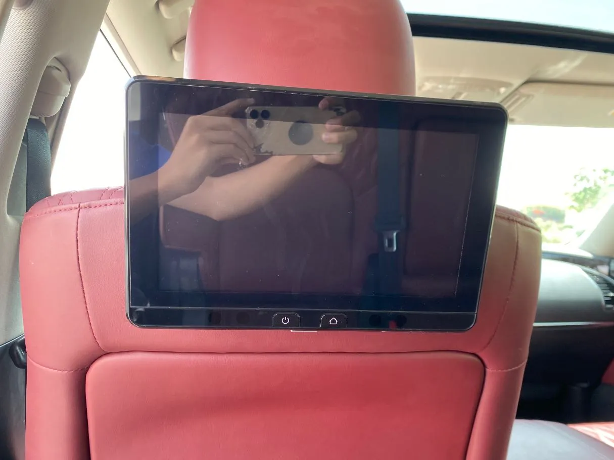 Car image 33