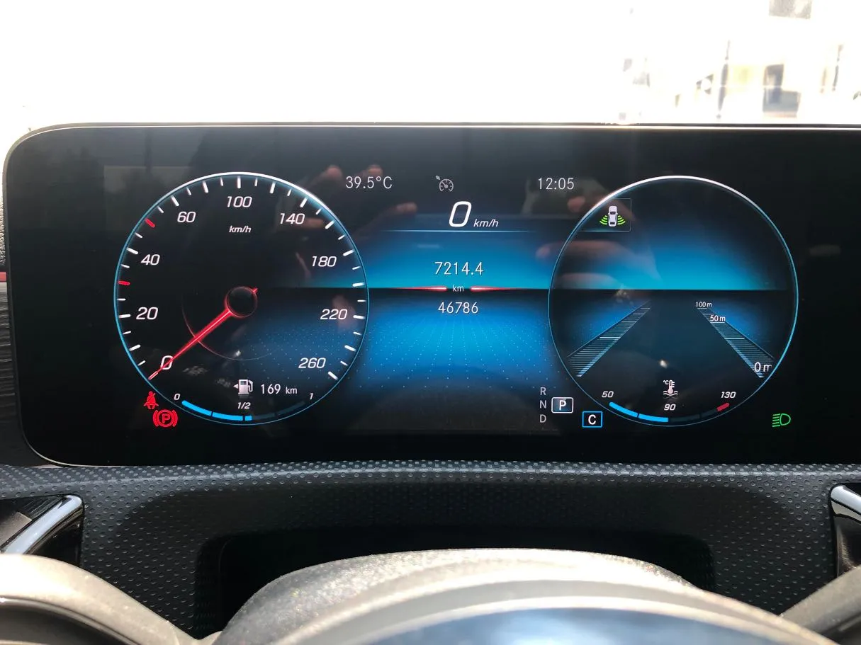 Car image 21