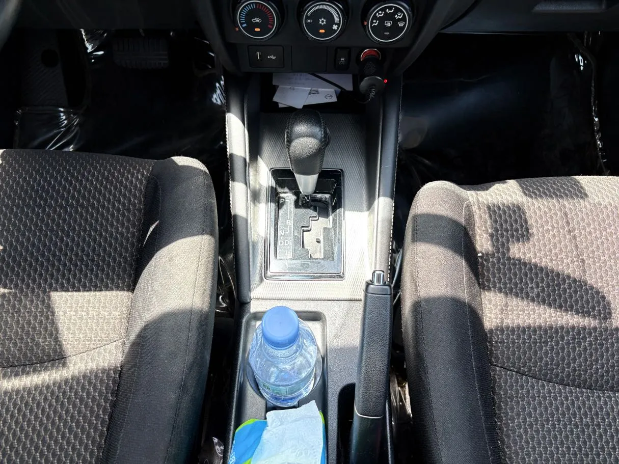Car image 18