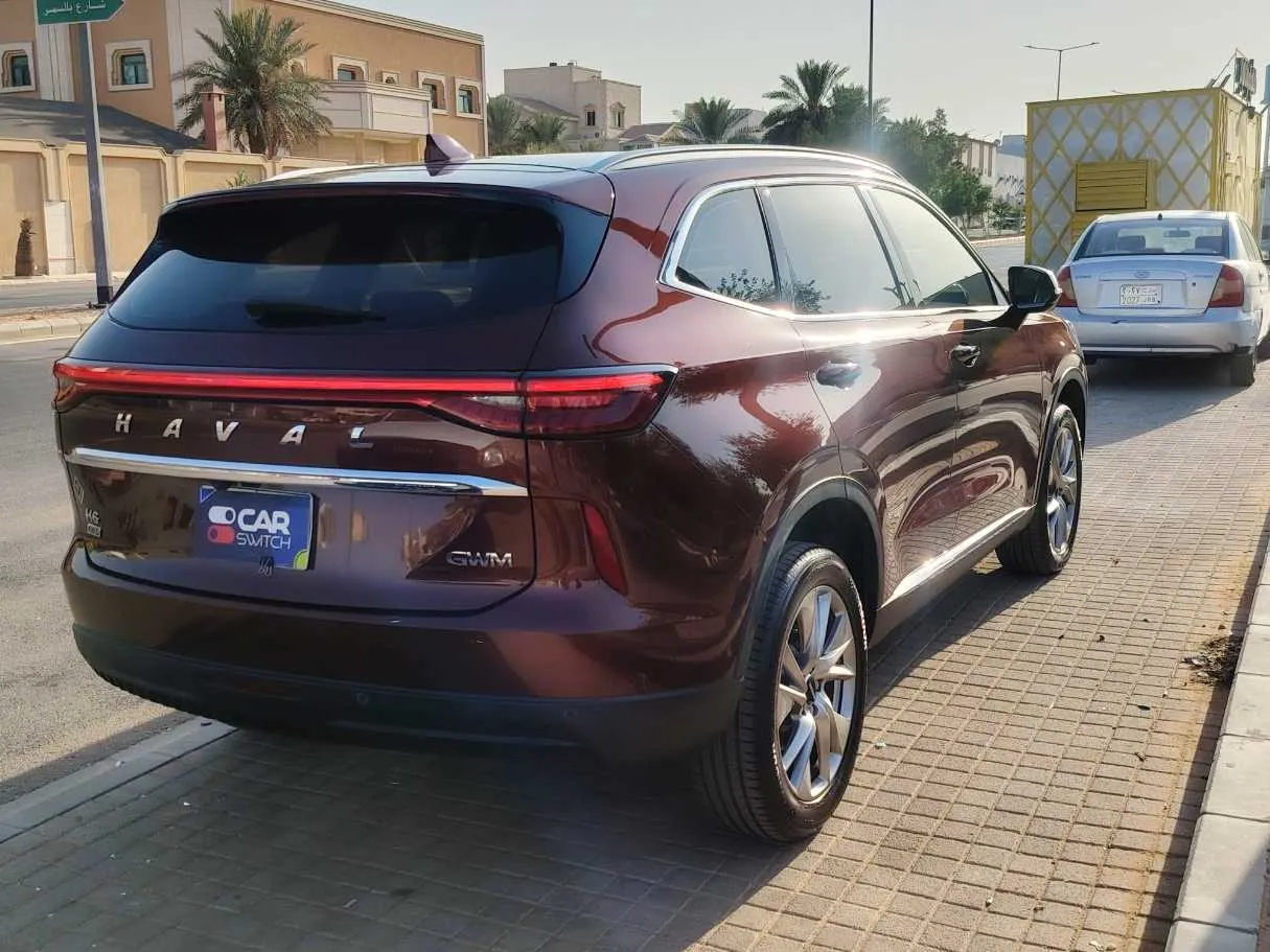 Car image 5