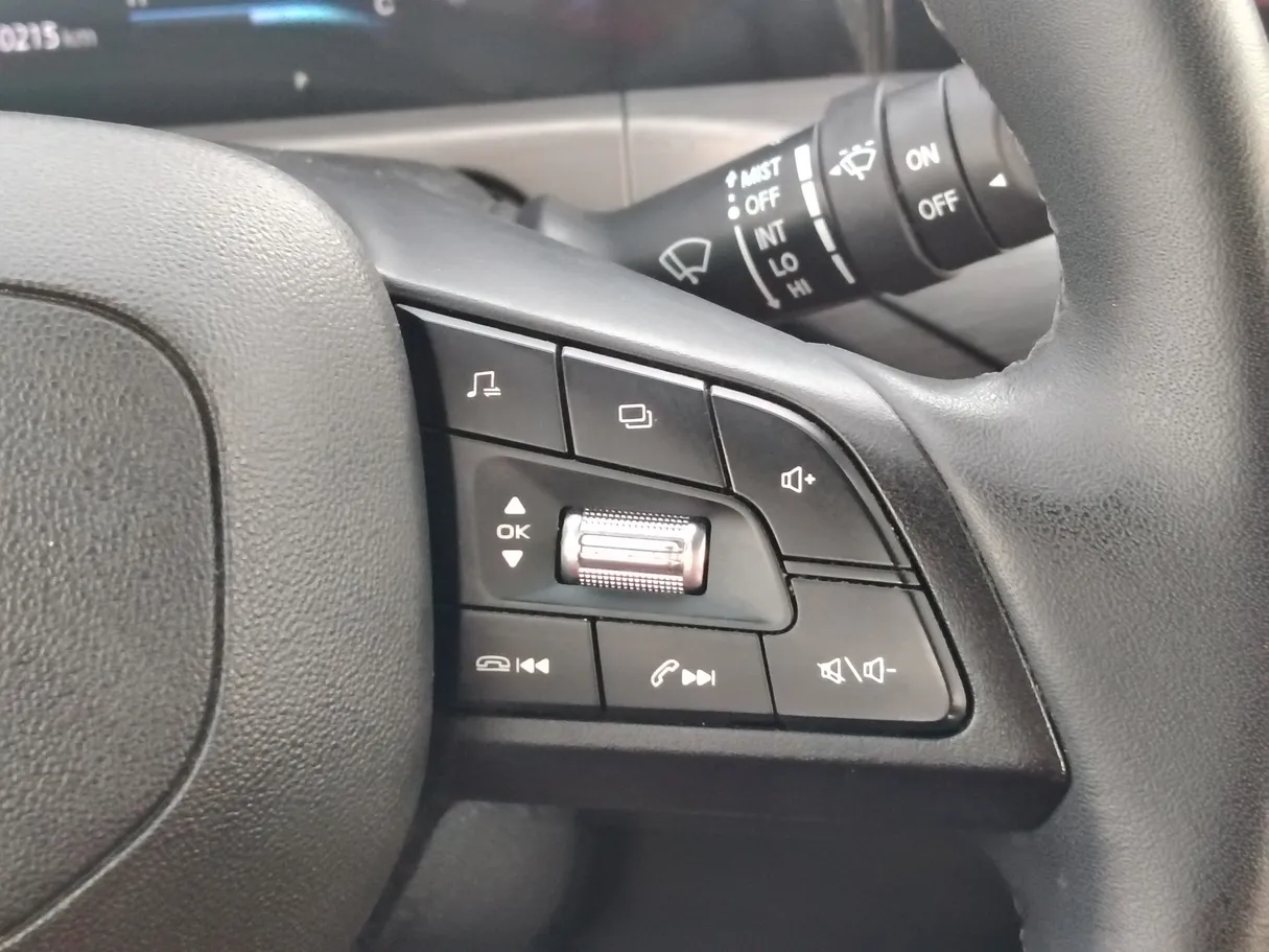 Car image 29