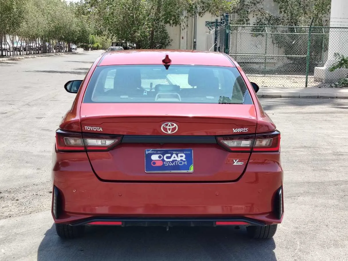 Car image 6