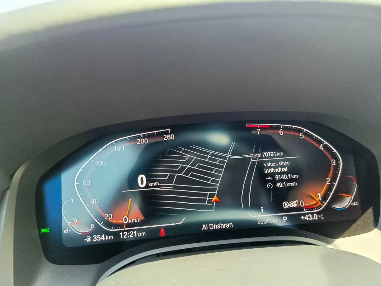 Car image 35